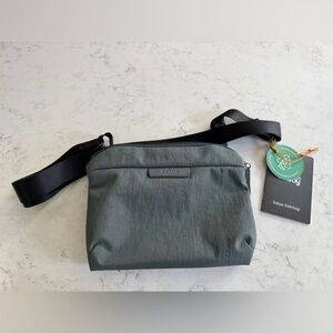 Bellroy Tokyo Sidebag